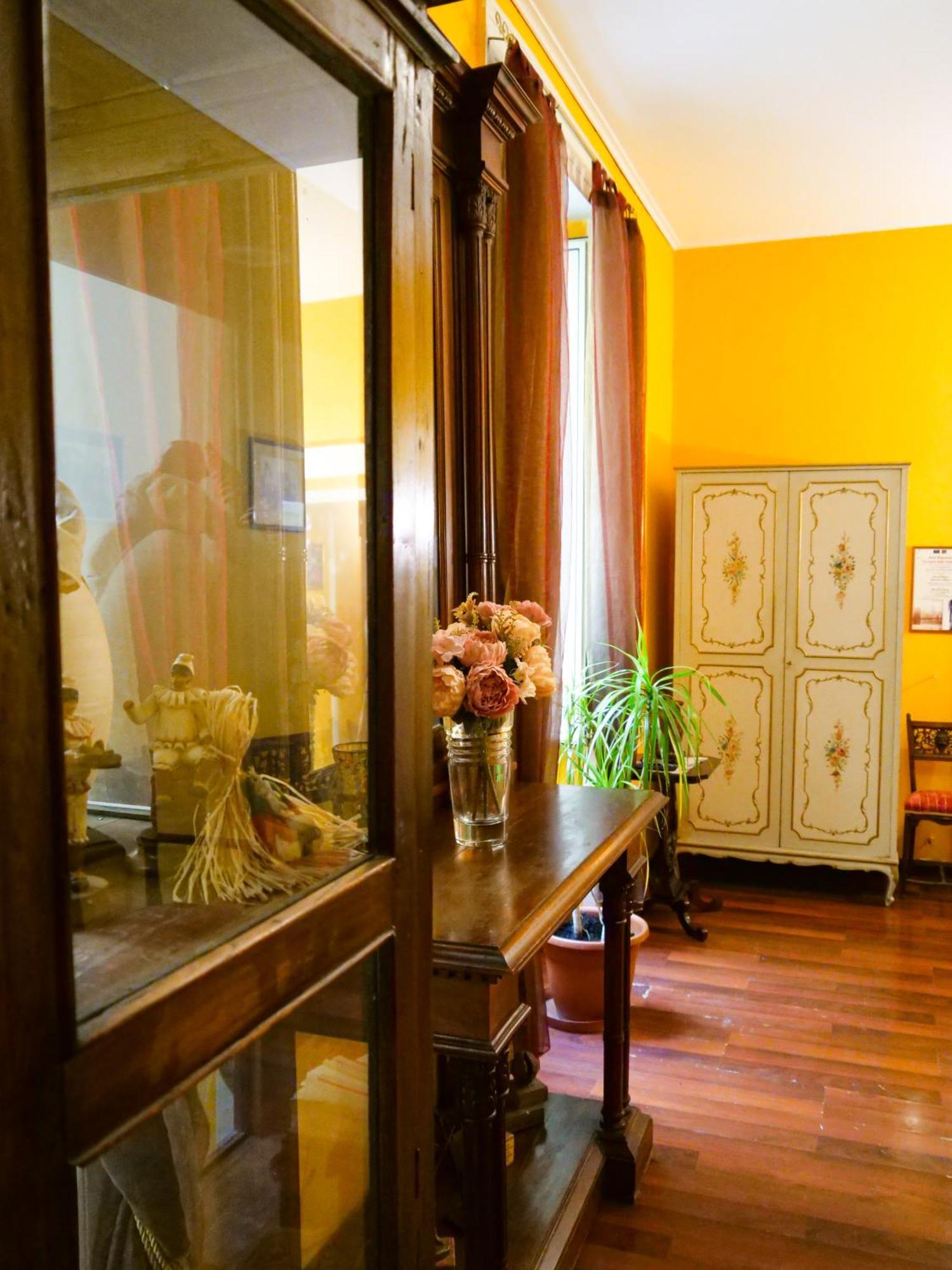 Salotto Sommer Bed & Breakfast เนเปิลส์ ภายนอก รูปภาพ