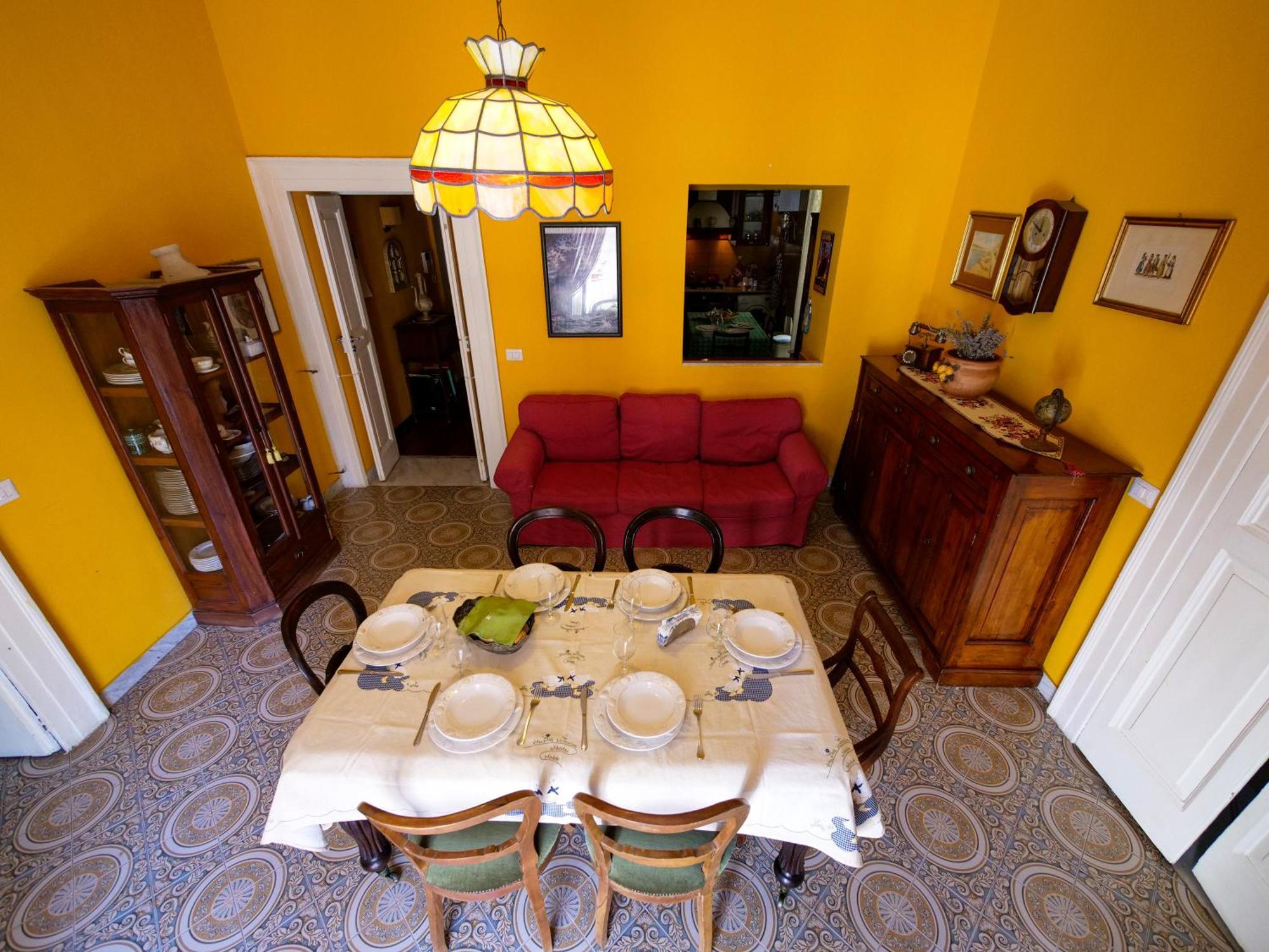 Salotto Sommer Bed & Breakfast เนเปิลส์ ภายนอก รูปภาพ